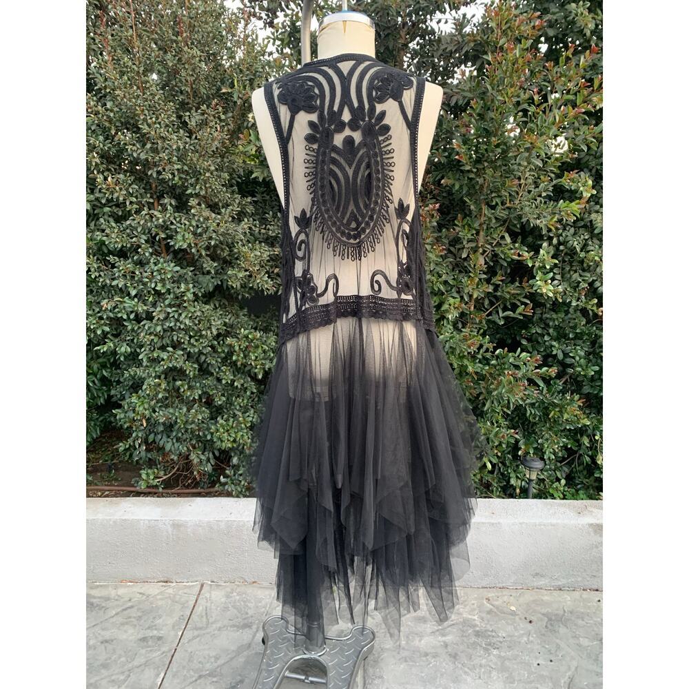 Elegant Black Lace Women's Coat